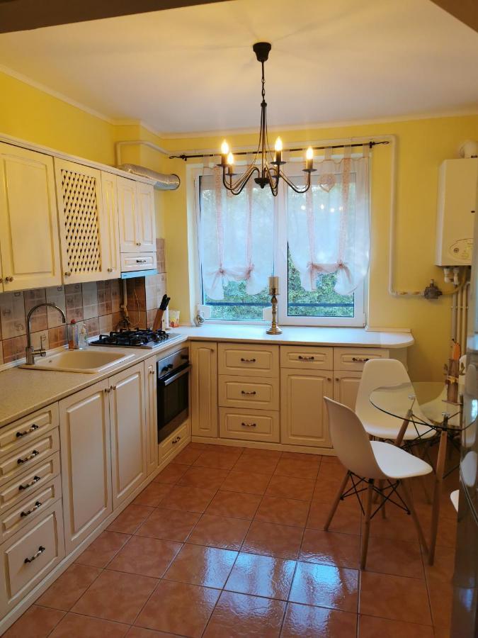 Chic Apartment Braila Luaran gambar
