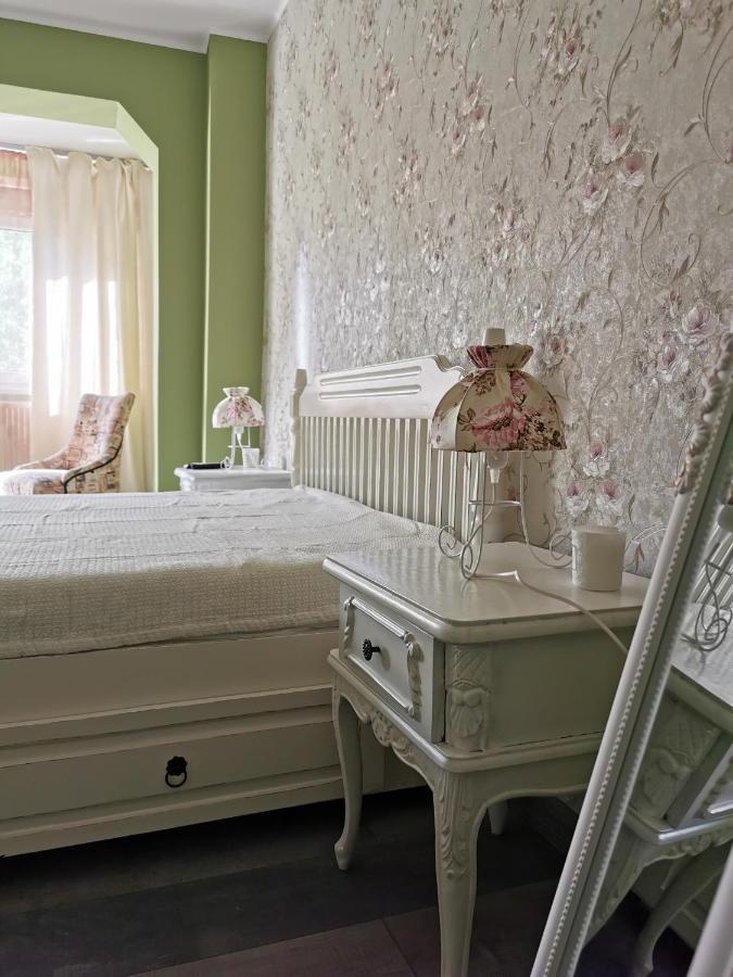 Chic Apartment Braila Luaran gambar