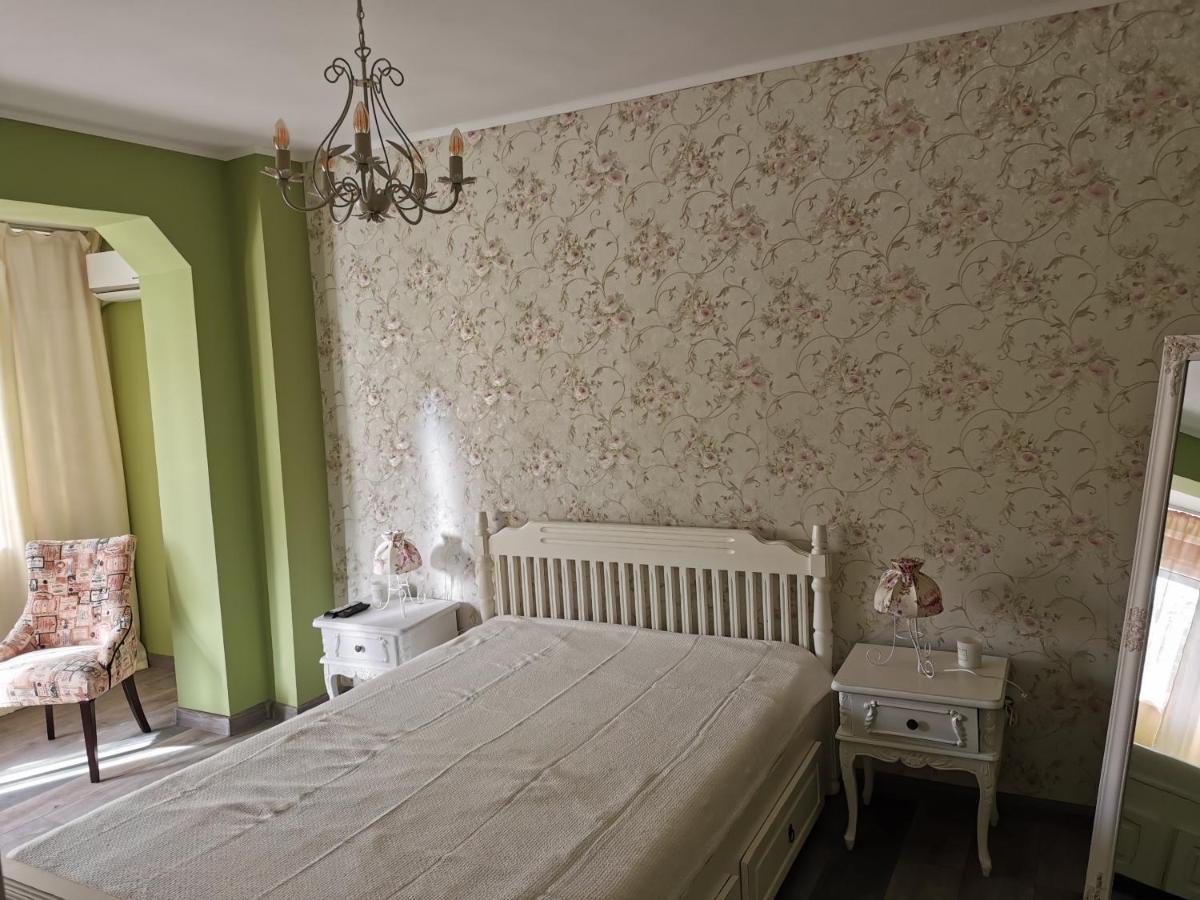 Chic Apartment Braila Luaran gambar