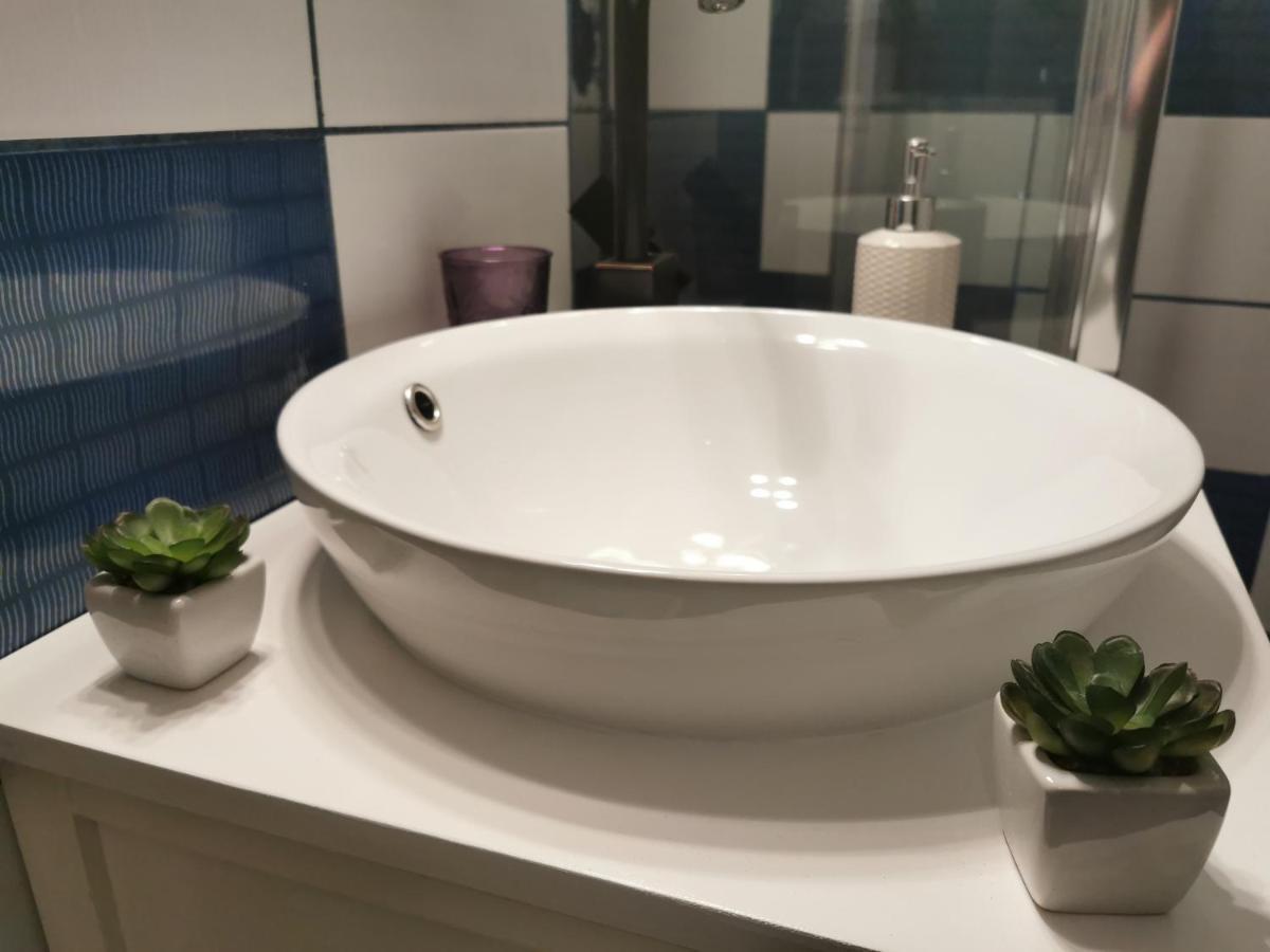 Chic Apartment Braila Luaran gambar