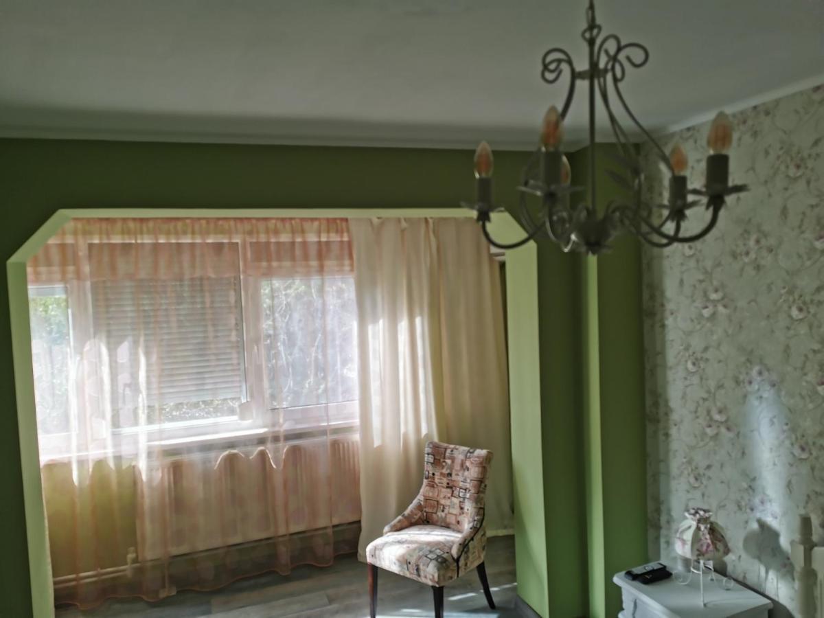 Chic Apartment Braila Luaran gambar