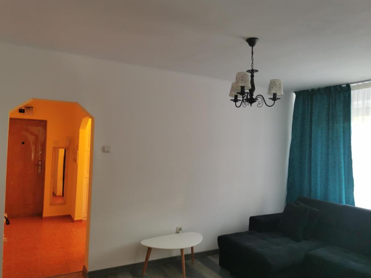 Chic Apartment Braila Luaran gambar